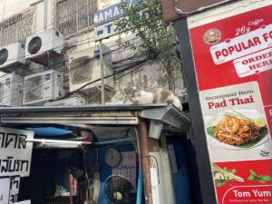 早朝8時から営業しているバンコクのマッサージ店「Silom Massage」の様子