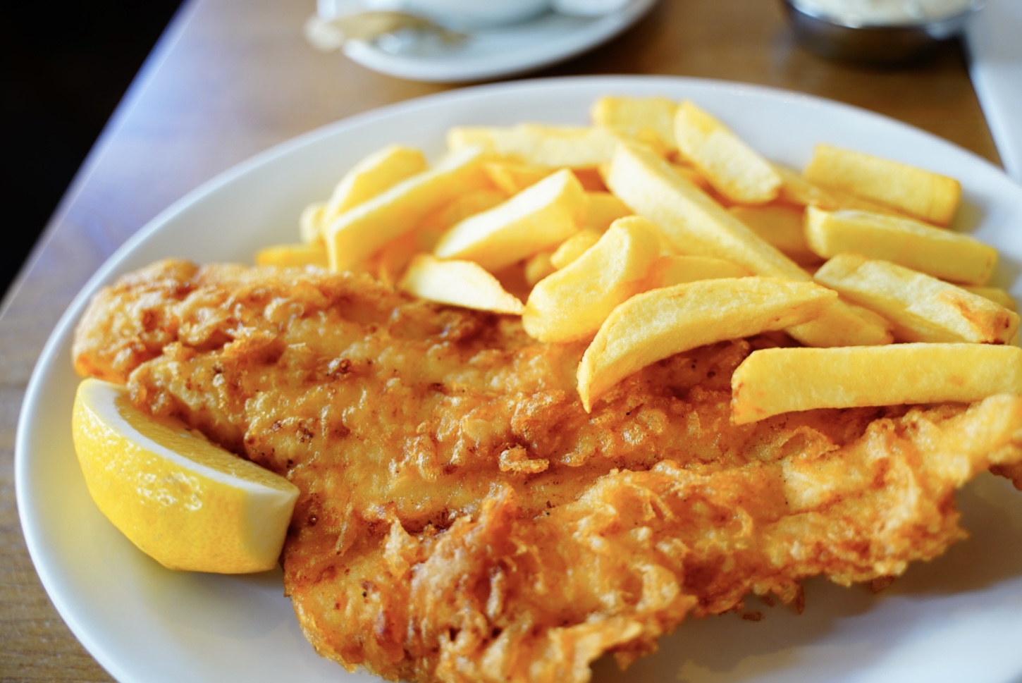 大老舗 The Golden Hind の巨大なフィッシュ&チップス