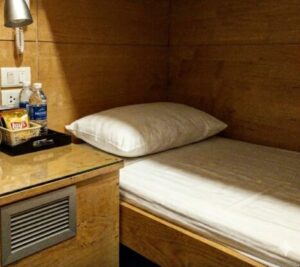 ハノイ・ノイバイ空港内に設置されている時間貸しカプセルホテル「VATC SleepPod」