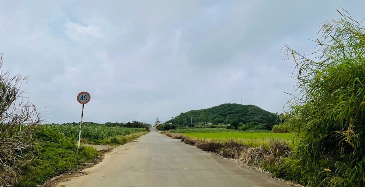 小浜島の大岳展望台から見渡す八重山諸島のパノラマ絶景