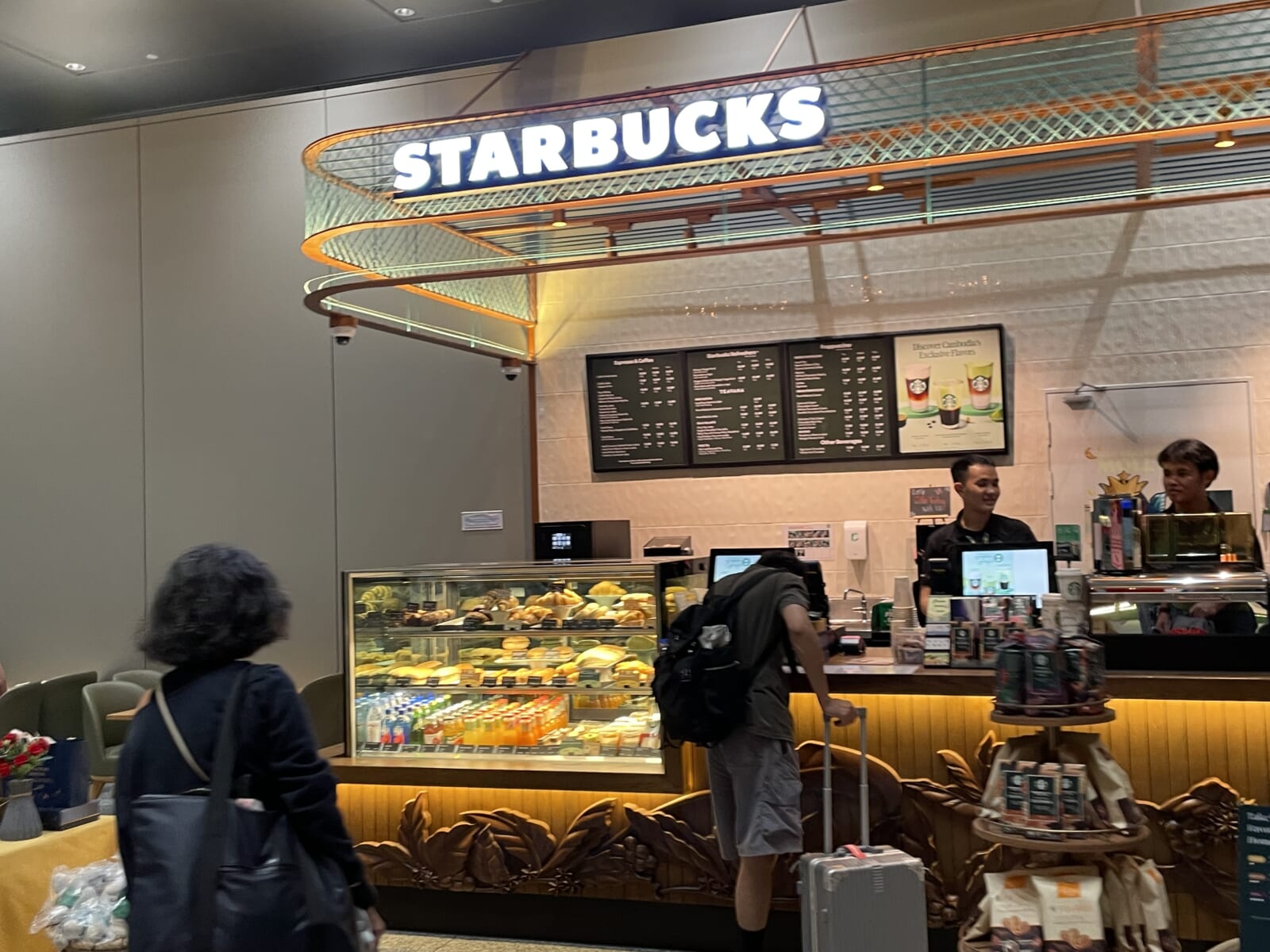 シェムリアップ空港のスターバックス